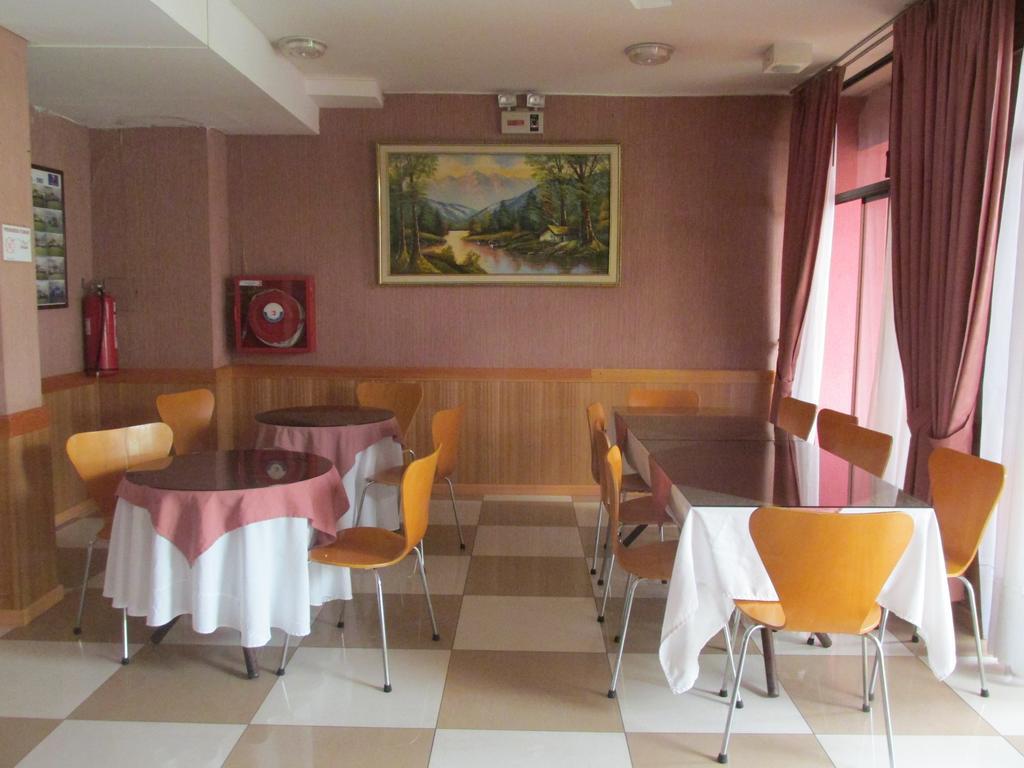 Hotel Jham Икике Экстерьер фото